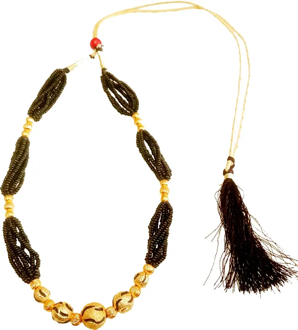 Assamese_Traditional_Black_Colour_Moni_Mala_Necklace_For_Girls_&_Women